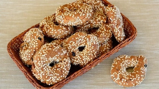 prosochi-efet-anakaloyntai-apo-tin-agora-pasignosta-koyloyria-amp-8211-tha-pathete-sok-me-ayto-poy-vrikan-mesa-amp-8230-423837