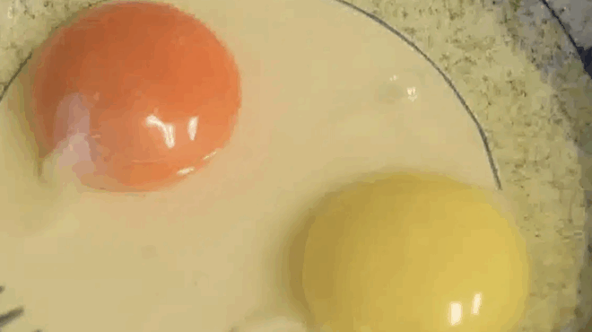 ti-simainei-an-o-krokos-enos-aygoy-einai-kitrinos-i-portokali-poios-einai-o-pio-ygieinos-419286