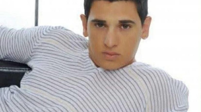 efyge-apo-tin-zoi-o-ithopoios-antonis-faris-424939