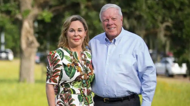 zeygari-disekatommyrioychon-dorizei-tin-amythiti-perioysia-toy-ti-afinoyn-stoys-apogonoys-toys-425042