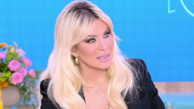 ekane-tin-megali-apokalypsi-i-katerina-kainoyrgioy-gia-tin-apochorisi-tis-apo-tin-tileorasi-xero-oti-den-tha-425073