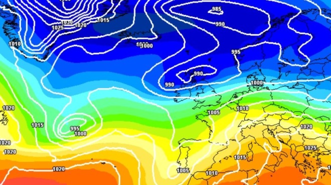 to-eidame-kai-amp-8230-tromaxame-katevainei-rosiko-kryo-stin-ellada-amp-8211-spaei-o-antikyklonas-amp-8211-oi-poleis-poy-mpainoyn-sto-psygeio-426010