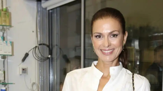 tzina-alimonoy-sto-astynomiko-tmima-me-ton-syntrofo-tis-gia-endooikogeneiaki-via-418682