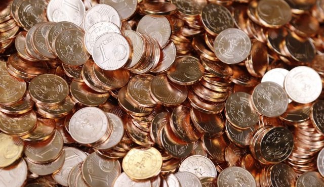 echeis-mazemena-1lepta-toy-eyro-spiti-soy-psaxe-kala-kai-an-vreis-ayto-to-loyloydi-apo-piso-amp-8230-soy-fexe-mporei-na-poylithei-eos-50-000-eyro-418934