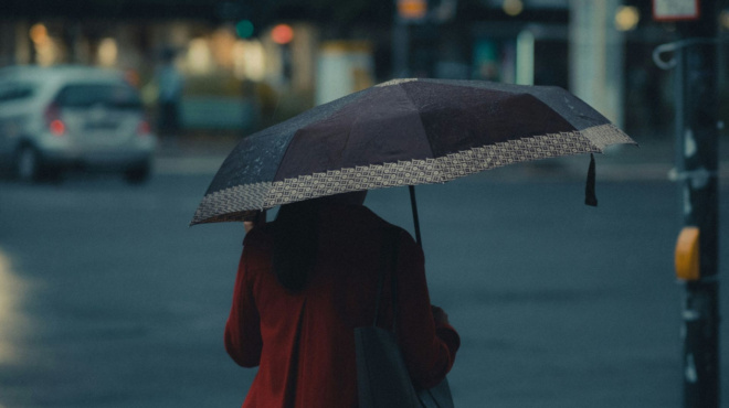 ektakto-deltio-kairoy-erchetai-katarraktodis-vrochi-stin-attiki-amp-8211-poy-tha-vrexei-tis-epomenes-ores-418997