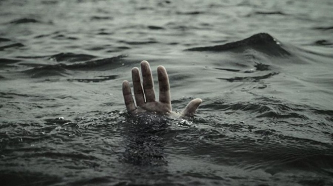 tragodia-nekros-pateras-mprosta-sta-matia-toy-gioy-toy-419928