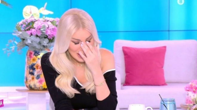 katerina-kainoyrgioy-i-zalada-ston-aera-tis-ekpompis-tis-einai-etoimo-to-keik-420041