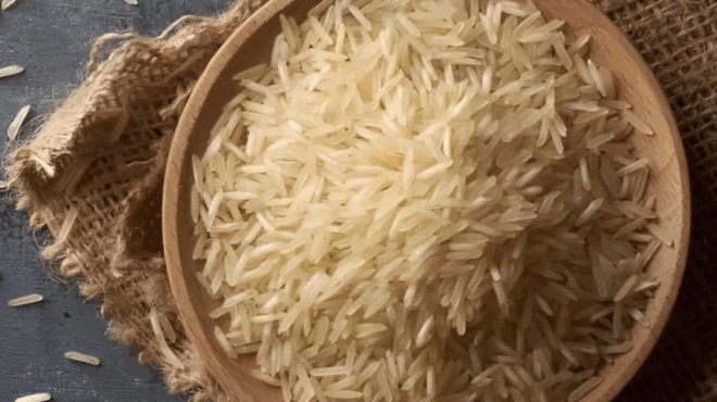 prosochi-se-ellinika-rafia-molysmeno-ryzi-me-karkinogona-michanelaia-424825