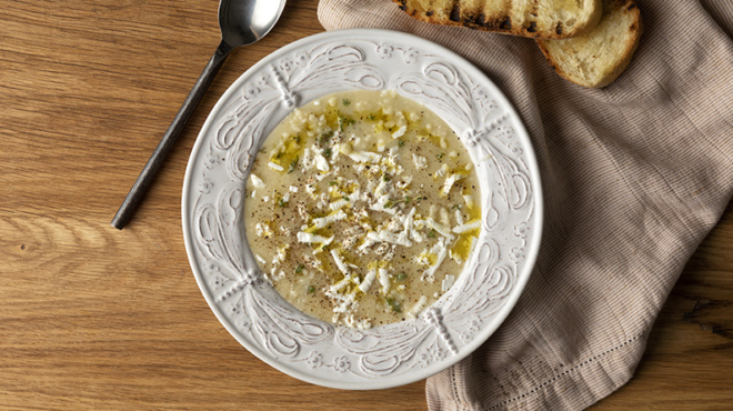 i-elliniki-ypertrofi-poy-dynamonei-to-entero-kai-prolamvanei-tin-osteoporosi-420580