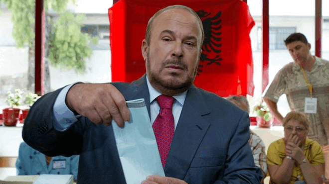 pethane-o-proin-prothypoyrgos-tis-alvanias-fatos-nano-426086