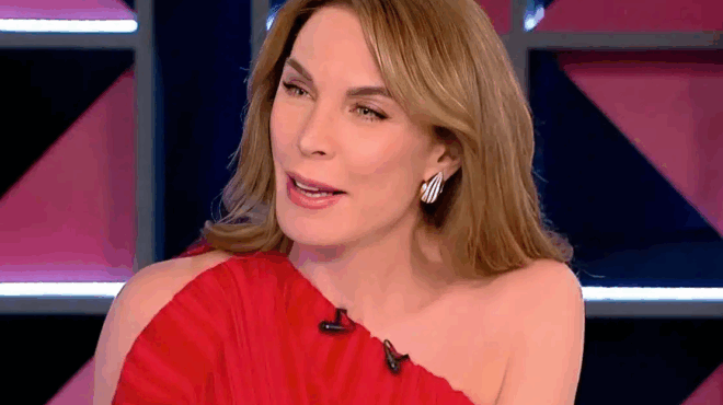 egine-episimo-amp-8211-telos-i-tatiana-418191