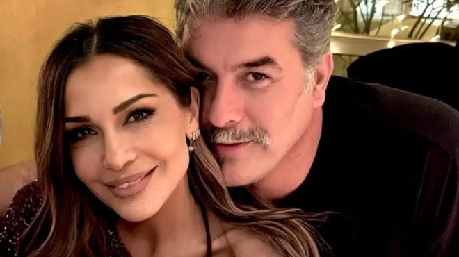 i-fotografia-poy-tin-exorgise-o-logos-poy-kineitai-nomika-i-despoina-vandi-meta-to-trochaio-toy-vasili-mpismpiki-417895