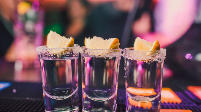 17chroni-katerreyse-meta-apo-katanalosi-alkool-424766