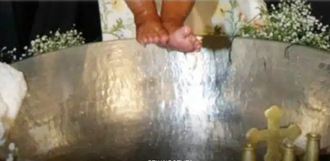 anti-gia-glenti-kideia-vrefaki-2-minon-esvise-ligo-meta-tin-vaptisi-toy-425136