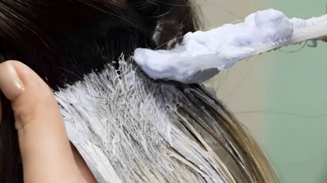 mallia-cheimonas-2025-ayto-einai-to-kainoyrgio-chroma-poy-tha-kyriarchisei-symfona-me-toys-kommotes-amp-8211-se-glykainei-kai-soy-kovei-amp-8230-10-chronia-419105