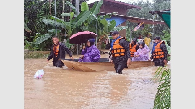 aneipoti-tragodia-22-nekroi-apo-tis-fonikes-plimmyres-amp-8211-chiliades-anthropoi-se-anagki-gia-voitheia-419239