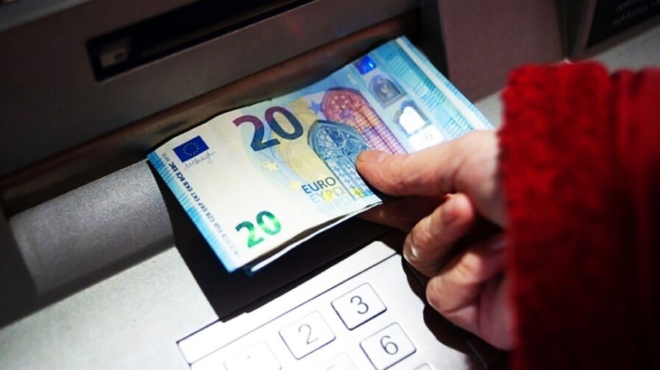 ektakto-epidoma-25o-eyro-apeytheian-apo-to-kratos-amp-8211-kleidose-tote-mpainei-amp-8211-to-1o-poy-esy-den-chreiazetai-na-kaneis-tipota-424349