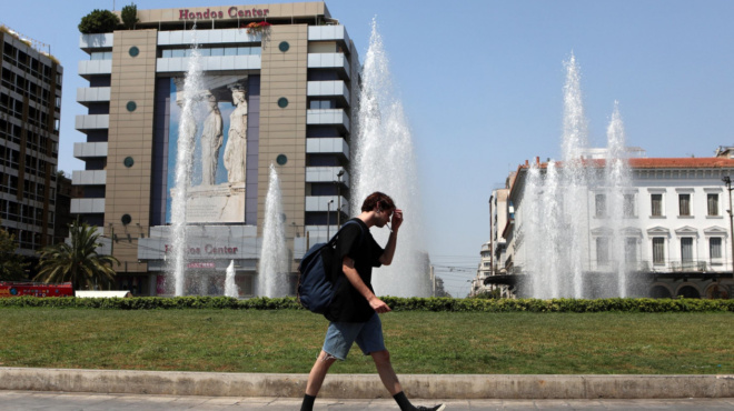 trelathike-o-kairos-kleidose-to-kalokairaki-toy-agioy-dimitrioy-amp-8211-meta-tin-28i-oktovrioy-erchetai-i-pio-megali-anatropi-423501