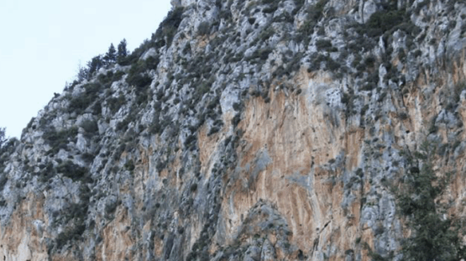 tragodia-leoforeio-epese-se-gkremo-300-metron-16-nekroi-kai-dekades-traymaties-425230