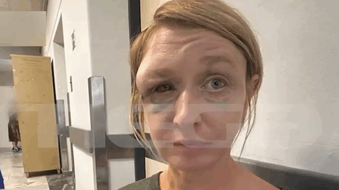 koropi-echoyme-schesi-agapis-me-ton-syntrofo-moy-leei-i-40chroni-poy-xylokopithike-sygklonizei-i-eikona-tis-meta-tin-kakopoiisi-425874