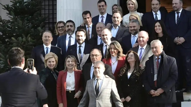 50-voyleytes-tis-nd-ton-theloyn-aytos-einai-o-antikatastatis-toy-mitsotaki-kai-neos-archigos-tis-neas-dimokratias-419613