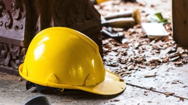 tragodia-nekros-50chronos-poy-epese-apo-skalosia-422993