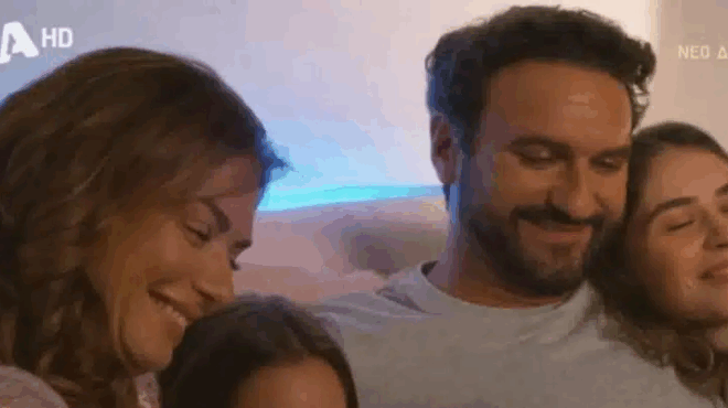 to-soi-soy-ekane-premiera-xana-meta-apo-6-chronia-kai-apotheothike-oi-antidraseis-sto-diadiktyo-426117