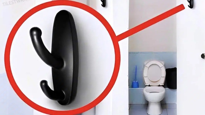 an-deite-ayti-tin-kremastra-se-xenodocheio-i-dimosies-toyaletes-kaleste-amesos-tin-astynomia-425651