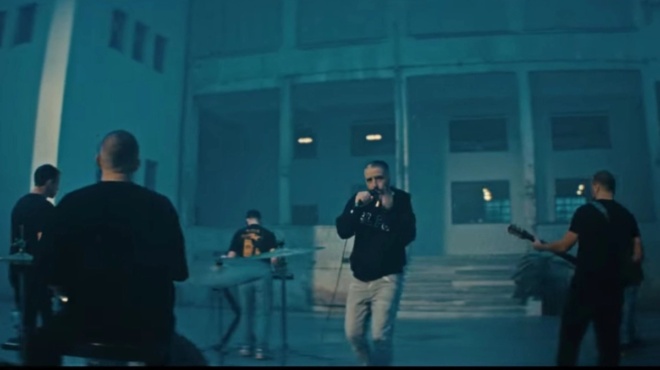 eskase-to-neo-vinteo-klip-toy-lex-me-amp-8230-guest-star-tsampoykalemeno-mpismpiki-424986