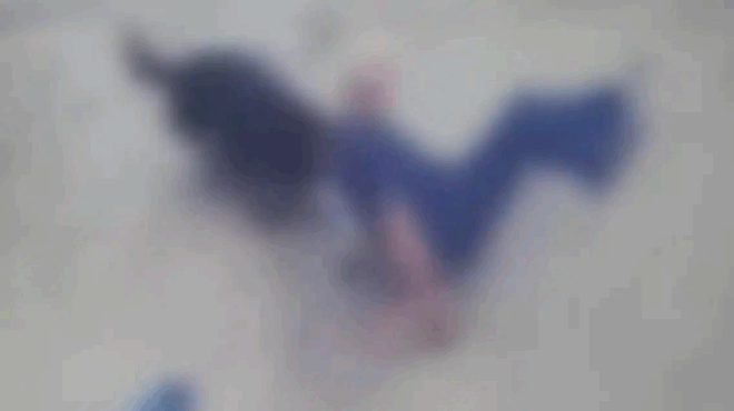 h-stigmi-poy-rotvailer-katasparazei-ton-idioktiti-toy-sti-kalamata-sklires-eikones-426083