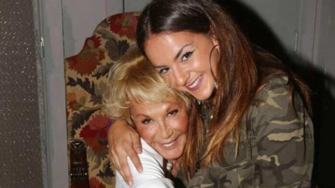 tin-kamaronei-apo-psila-i-zoi-laskari-aytos-einai-o-syntrofos-tis-eggonis-tis-zenias-mponatsoy-photo-424529