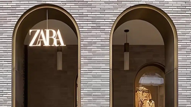 to-zara-forema-poy-kanei-thraysi-stis-gynaikes-ano-ton-50-to-pio-kolakeytiko-gia-ta-fetina-kalesmata-424999