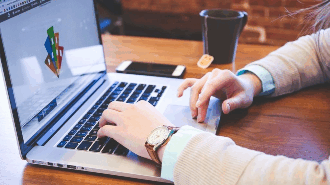 voucher-750-eyro-pote-xekinoyn-ta-mathimata-amp-8211-pote-oi-pliromes-stoys-logariasmoys-sas-418895