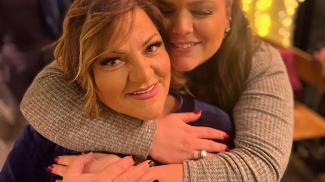 viky-stayropoyloy-oi-eyches-gia-ta-genethlia-tis-koris-tis-danais-mparka-eisai-to-omorfotero-tragoydi-tis-zois-moy-431344