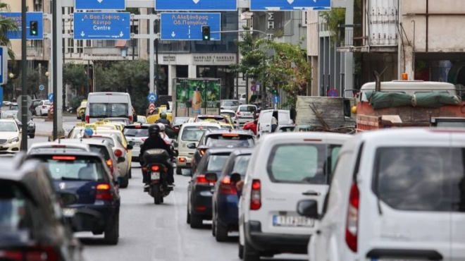 chamos-stoys-dromoys-tis-athinas-echoyn-frakarei-ta-amaxia-431990