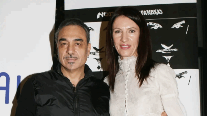 sfakianakis-poy-tha-ginei-i-kideia-tis-gynaikas-toy-oi-dramatikes-stigmes-kai-to-megaleio-psychis-toy-tragoydisti-427121