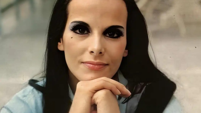 inka-tsagkari-i-sygklonistiki-omoiotita-me-ti-mitera-tis-sa-na-vlepoyme-tin-elena-nathanai-432143