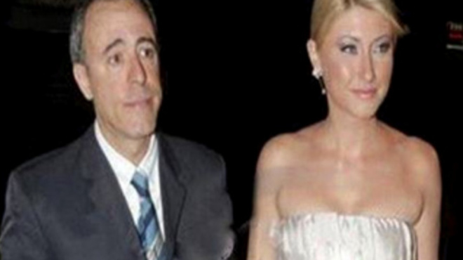 xeperase-syntoma-ti-sia-kosioni-ayti-einai-i-gynaika-poy-pantreytike-o-proin-syzygos-tis-432289