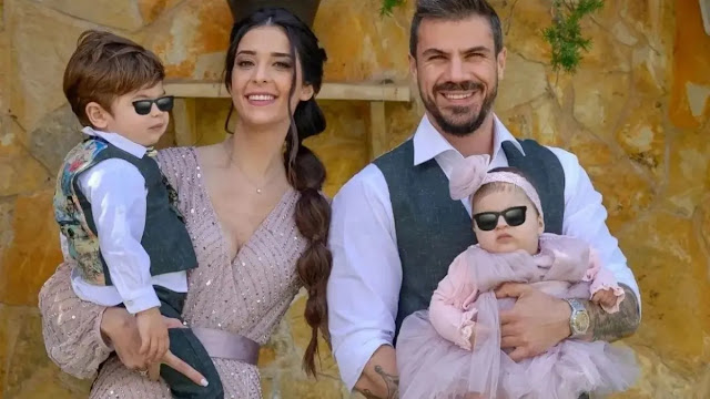 akis-petretzikis-niotho-enochika-poy-afino-moni-ti-gynaika-moy-me-ta-paidia-432444