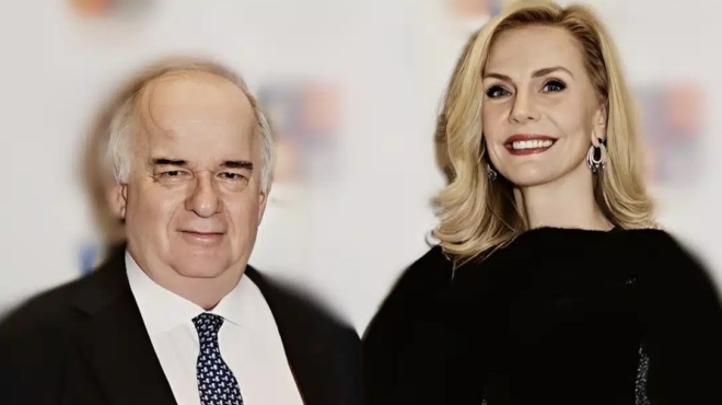 emy-livanioy-i-gnorimia-kai-i-schesi-me-ton-efoplisti-enas-alithinos-erotas-433222