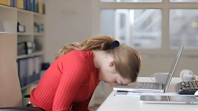 to-aytoanoso-nosima-poy-mporei-na-kryvei-i-anexigiti-koposi-kai-o-ponos-stis-arthroseis-433594