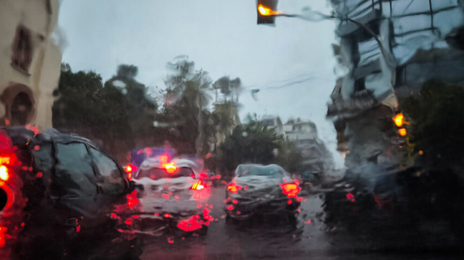 plimmyrisan-oi-dromoi-stin-athina-kollisan-ta-aytokinita-stin-kinisi-433860