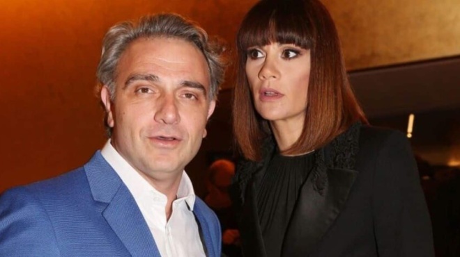 o-gamos-me-tin-anna-maria-papacharalampoys-echei-soysoyro-apo-ton-fani-moyratidi-434221