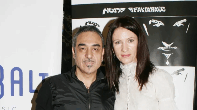 kideia-kili-sfakianaki-oi-protes-fotografies-oloi-me-dakrya-sta-matia-428315