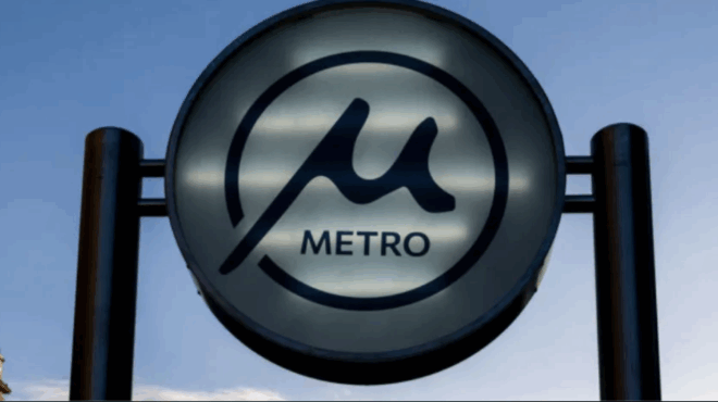 ektakto-kleinei-gia-ena-mina-to-metro-428934