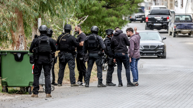 aneipoti-tragodia-sti-chora-mas-vaptistikan-ta-tria-paidia-toy-nekroy-39chronoy-gia-na-mporesoyn-na-ton-kidepsoyn-426372