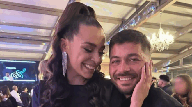 aris-tsapis-pateras-xana-i-syzygos-toy-efere-ston-kosmo-to-deytero-paidi-toys-ta-kataferame-429254