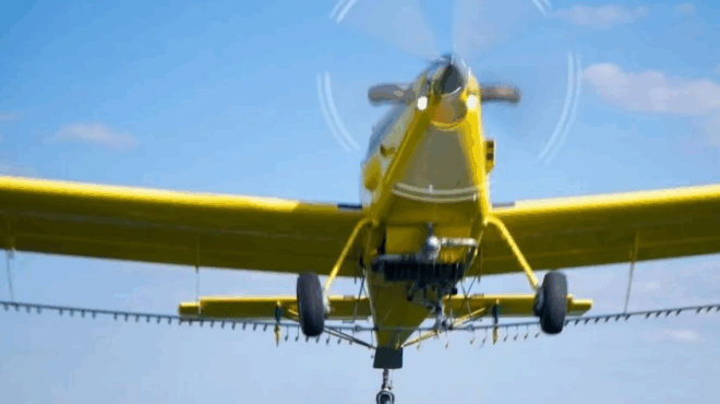 ektakto-epese-aeroplano-nekros-o-pilotos-429850