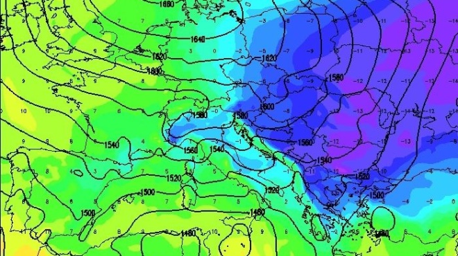 tromaxan-meteorologoi-amp-8230-molis-eidan-ti-erchetai-o-iraklis-fernei-entono-cheimona-stin-ellada-amp-8211-ti-deichnei-to-pagkosmio-prognostiko-systima-427917