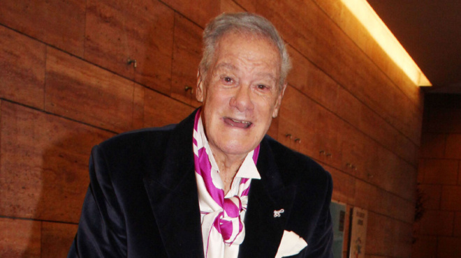 nekros-pasignostos-ellinas-schediastis-modas-428167